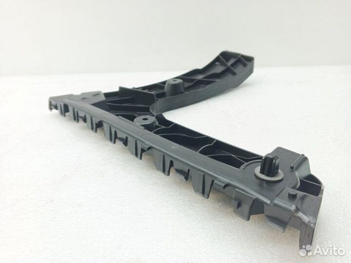 Кронштейн бампера задний левый Audi A6 C7 1.8 CYG