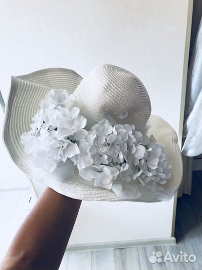 Шляпа с широкими полями