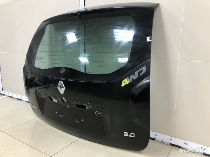 Дверь багажника со стеклом Renault Duster