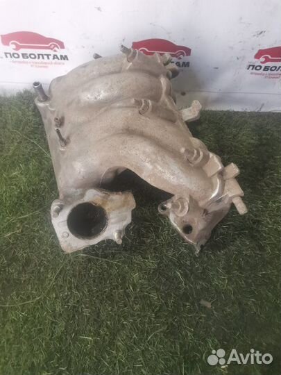 Коллектор впускной Лада 2114 2111 2003