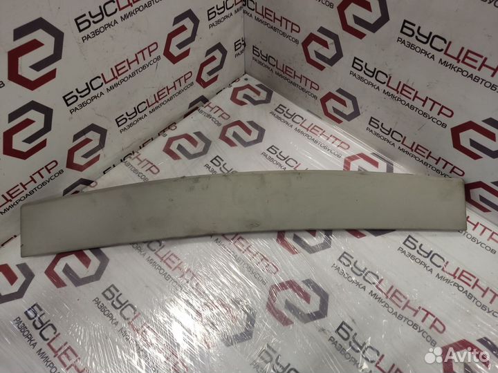 Обшивка, накладка крышки багажника Форд Фокус 2