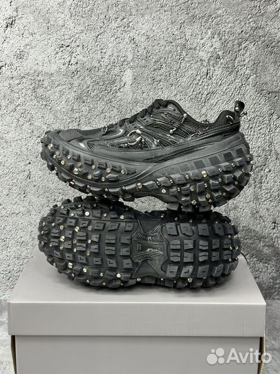 Balenciaga Bouncer Screw Defender