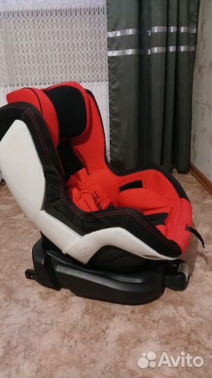 Автомобильное детское кресло от 0 до 18 кг