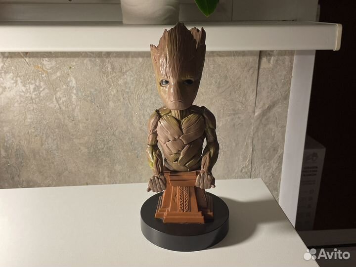 Фигурка подставка для телефона/геймпада Грут