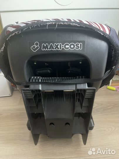 Автокресло детское maxi-cosi