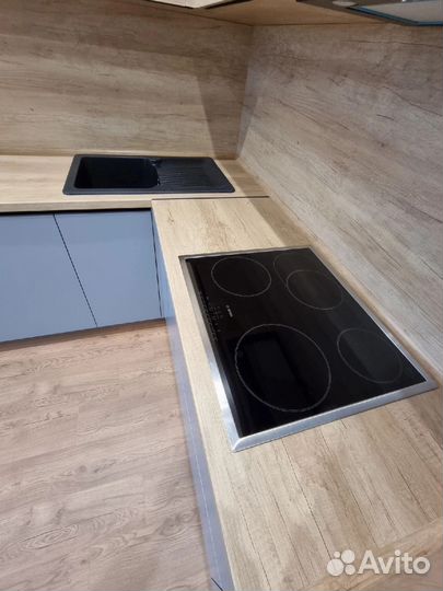 Кухонные гарнитуры