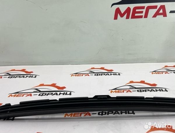 Решетка в бампер передняя Citroen C5 седан EP6CDT