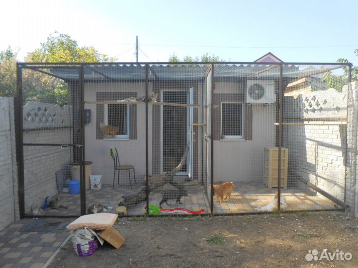 Металлические вольеры,клетки,ограждения для живот