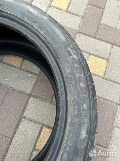 Goodyear EfficientGrip 275/40 R19