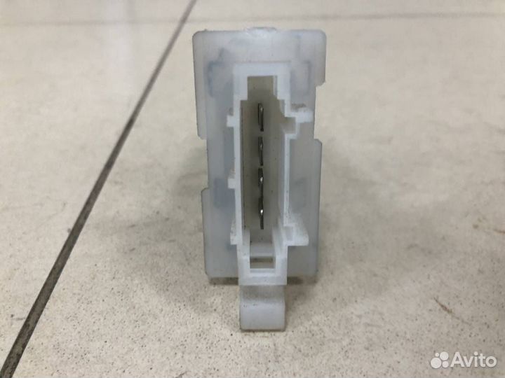 Резистор отопителя Renault Logan 1 2005-2014