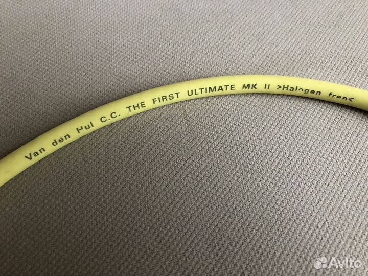 Кабель Van den Hul First Ultimate Mk II (RCA) 1 м