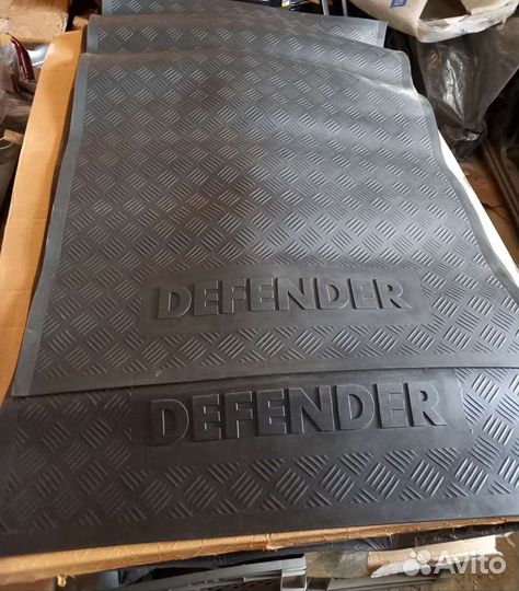 Коврик в багажник Defender 110