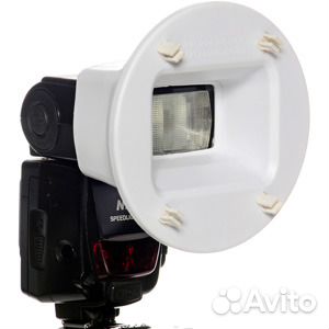 Адаптер для установки аксессуаров на вспышку