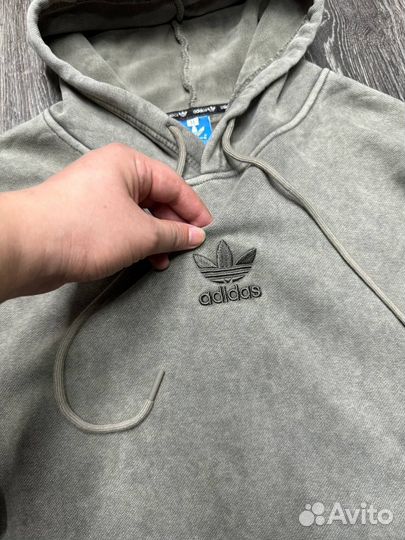 Толстовка adidas