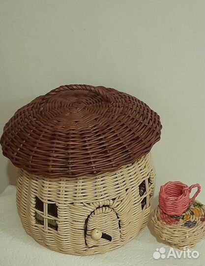 Корзина плетеная