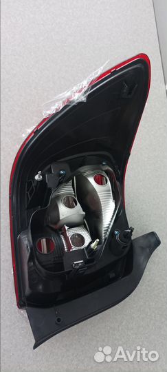 Фонарь задний правый и левый на Рено Логан 2