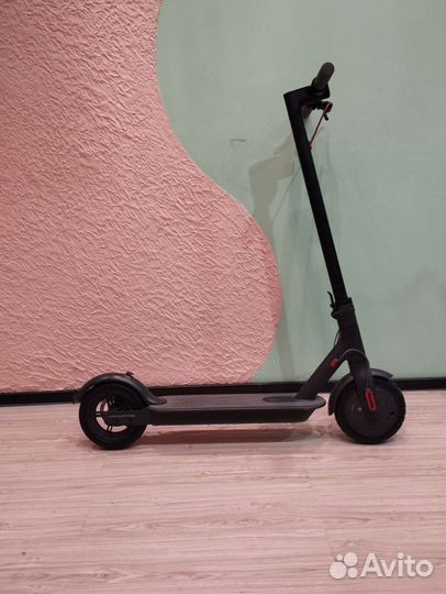 Электрический самокат xiaomi m365