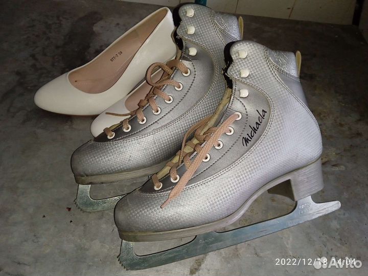 Коньки фигурные женские 39 размер