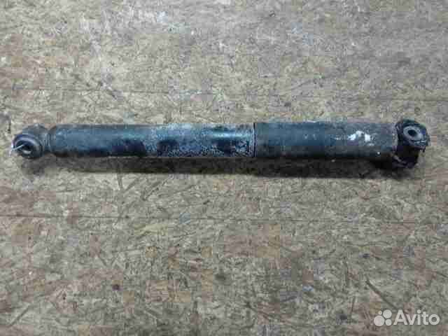 Амортизатор задний R Nissan Titan 1 A60