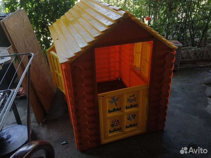 Детский игровой пластиковый домик