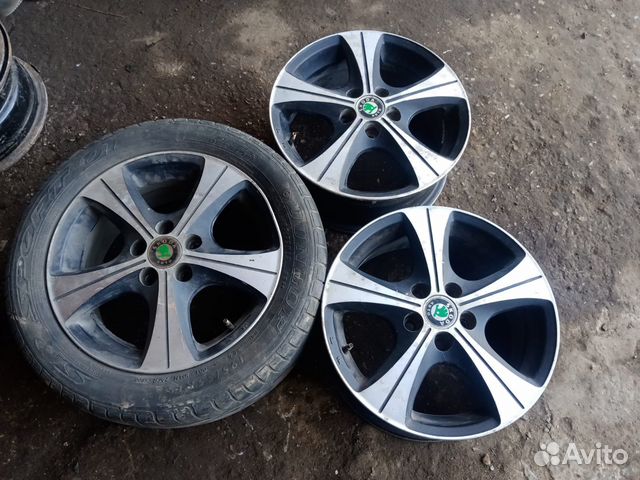 Диск литой R15 Шкода Фабиа 2