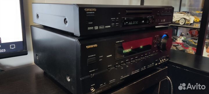 AV-ресивер Onkyo TX-SR604E + DVD Onkyo DV-SP504E
