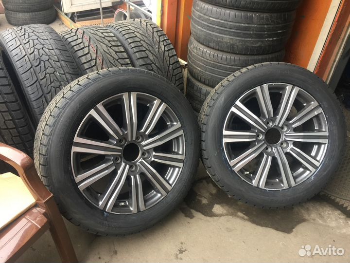 Lexus LX 570, Toyota Land Cruiser 200 NEW