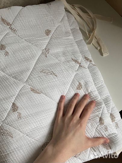 Бортик в кроватку