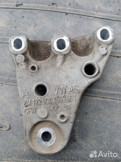 Кронштейн двигателя Volkswagen Polo V CFN 2012