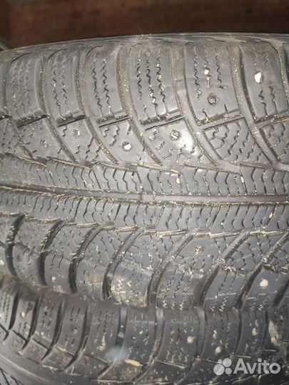 R16 Gislaved Nord Frost 5 225/75, PCD 5x114.3 DIA 38