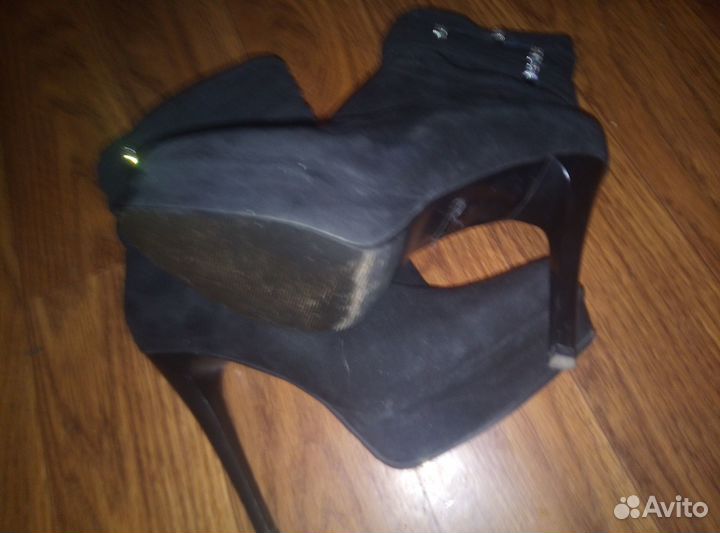 Полусапожки женские 38 размера calibso