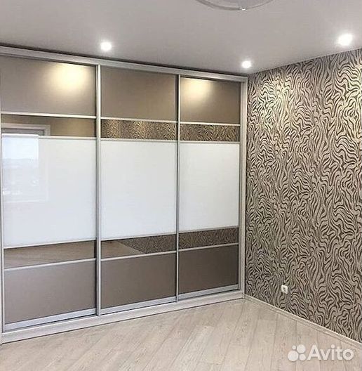 Шкаф распашной