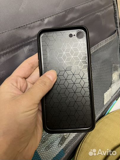 Чехол на iPhone 8