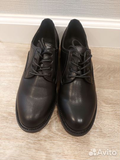 Полуботинки женские 39 размер