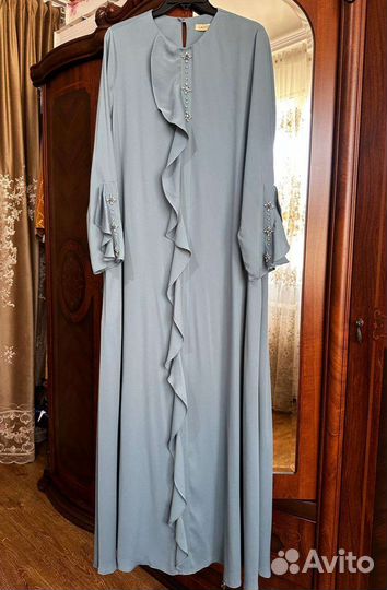 Платье вечернее