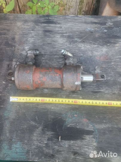 Гидроцилиндр 66.04.04.100