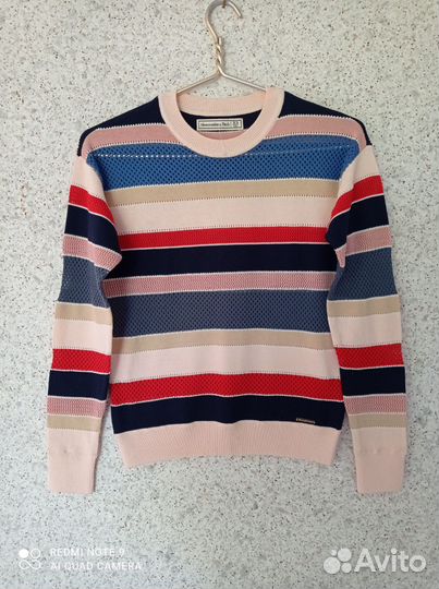 Джемпер Abercrombie Fitch новая