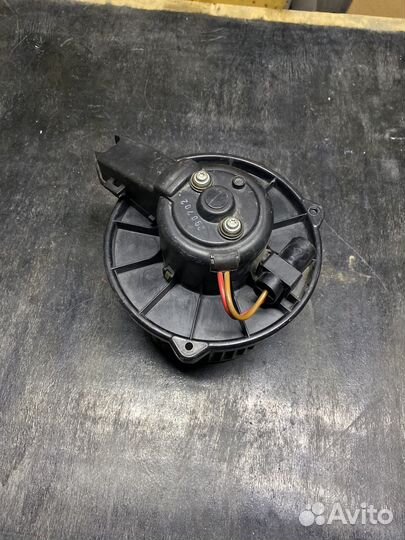 Моторчик печки Audi 4B1820021