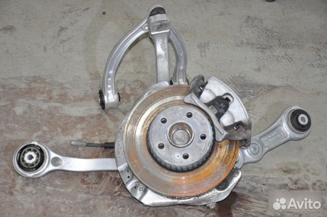 Поворотный кулак Mercedes-Benz C W205