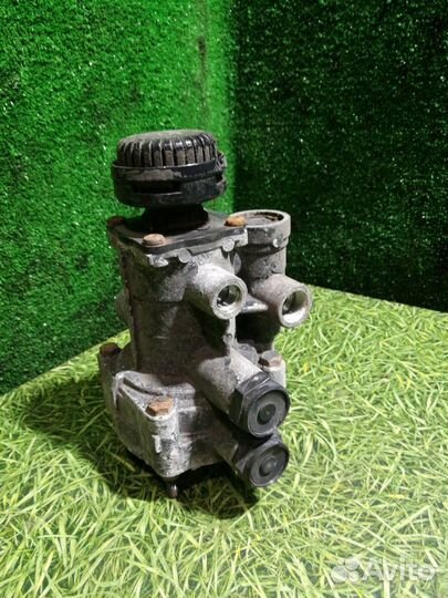 Кран тормозной прицепа MAN TGX 2007 9730090060