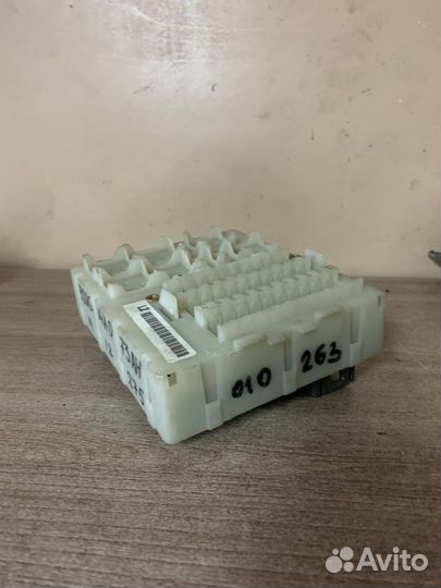 Блок предохранителей Фокус 1 98ag14a073ae