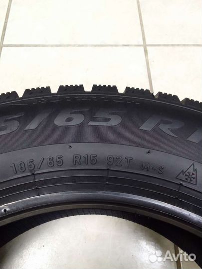 Pirelli Winter Ice Zero 185/65 R15 92T