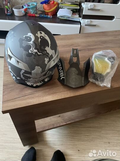 Шлем для мотоцикла кроссовый