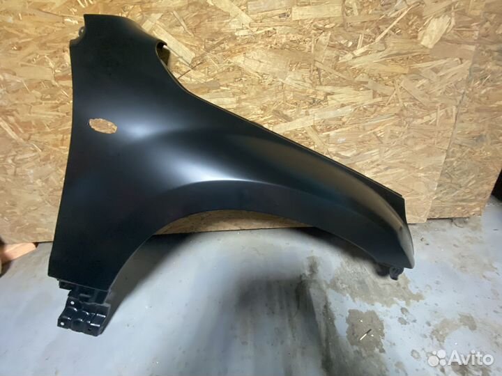 Крыло переднее правое suzuki grand vitara
