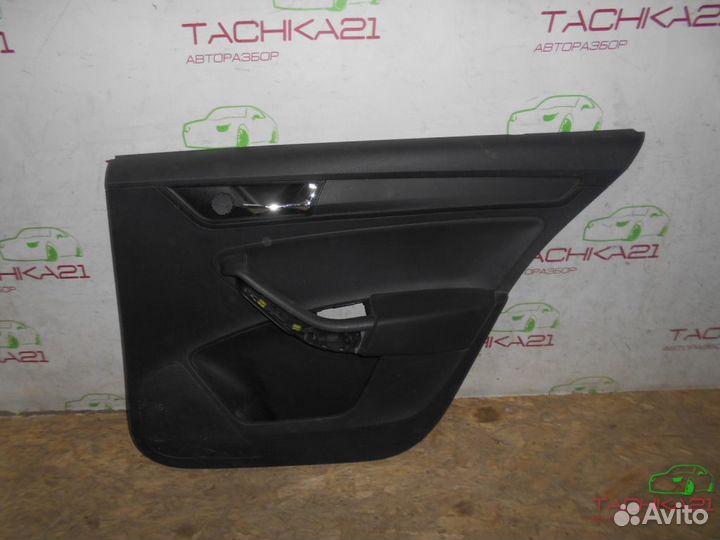 Обшивка задней правой двери Skoda Rapid (2012+)