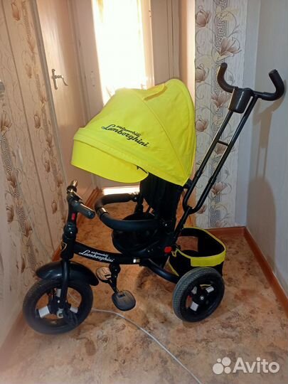 Детский велосипед трехколесный с ручкой