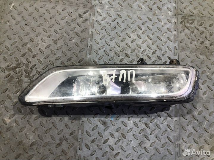 Фара противотуманная правая