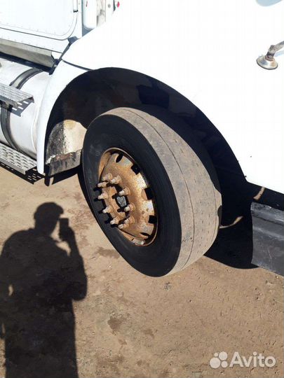 International 9200i, 2002