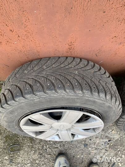 Sava Eskimo Stud 195/65 R15 91T