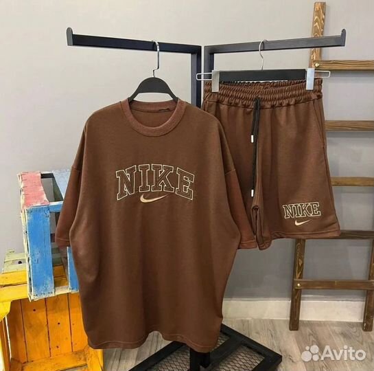 Готовый бизнес магазин одежды,женской и мужской